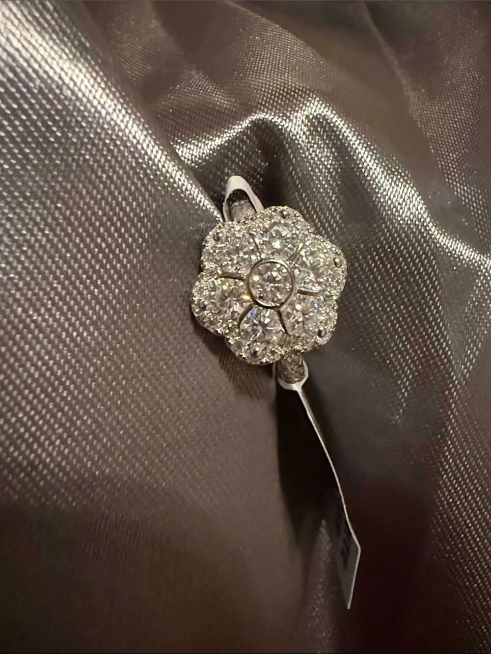 Sterling Silver 9.25 Moissanite Flower Ring Size 6